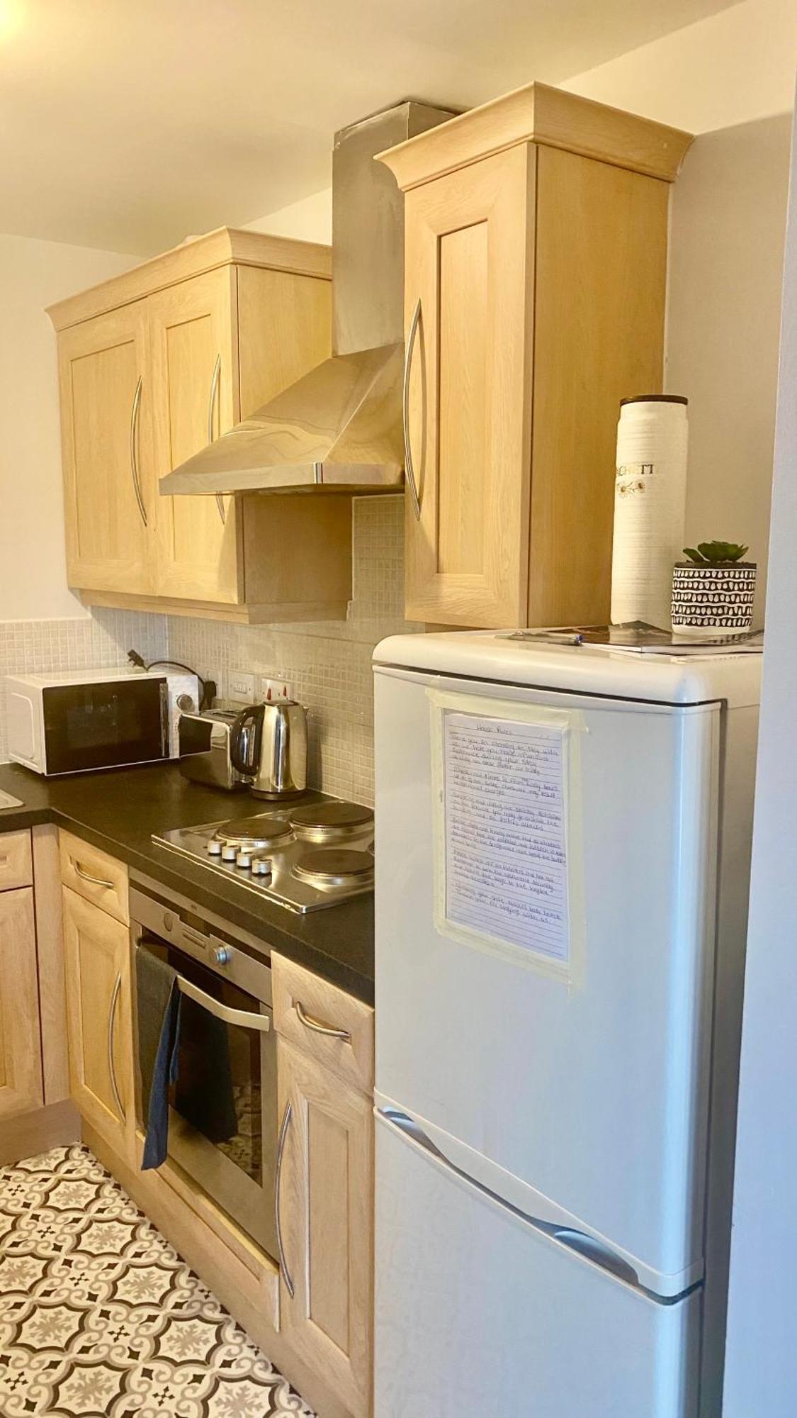 Spacious 1 Bedroom Apartment In Wigan Shevington エクステリア 写真